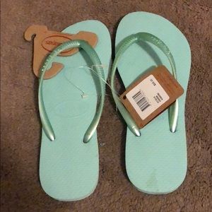 Brand new Aqua Havaianas